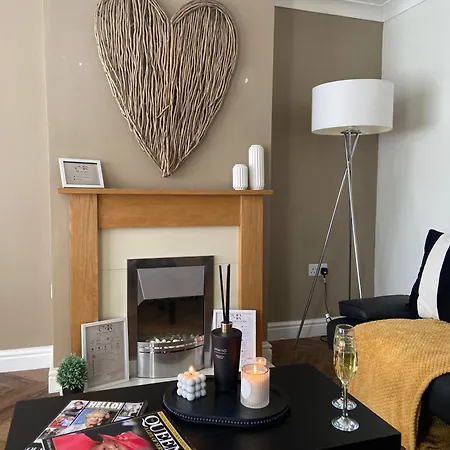 Semesterbostad Dent View - 3 Bed House, Sleeps 5