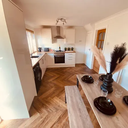 Semesterbostad Dent View - 3 Bed House, Sleeps 5 *