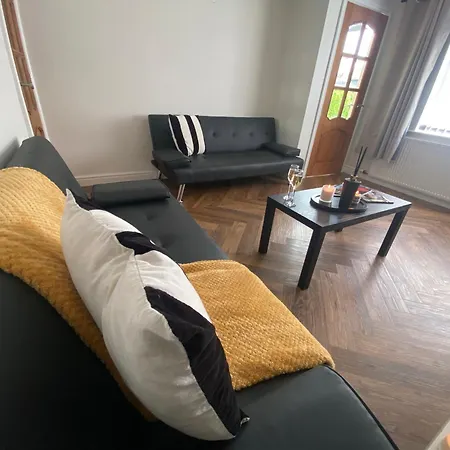 Dent View - 3 Bed House, Sleeps 5 Cleator Moor