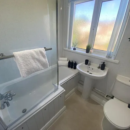 Dent View - 3 Bed House, Sleeps 5 * Cleator Moor